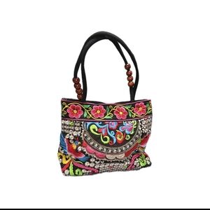 Vibrant Vintage Boho-Style Embroidered Handbag